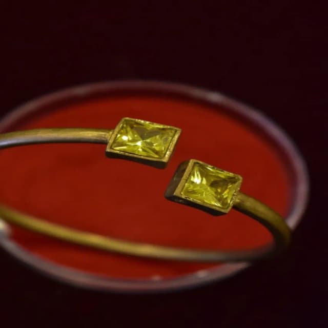 Yellow Stone Bracelet, ஐம்பொன் மஞ்சள் கல் காப்பு, పంచలోహం పస...