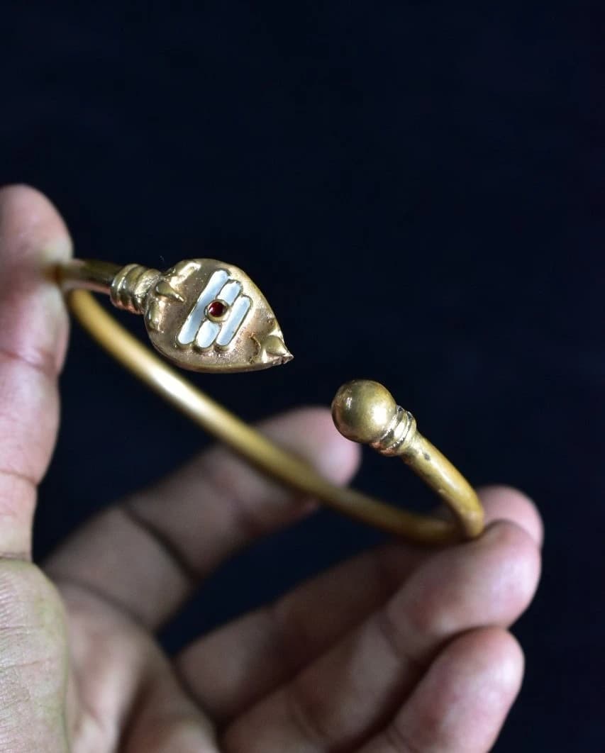 Vel Bracelet, ஐம்பொன் வேல் காப்பு, పంచలోహం వెల్ కడియం, പഞ്ചലോഹം വേൽ ഇടി വള