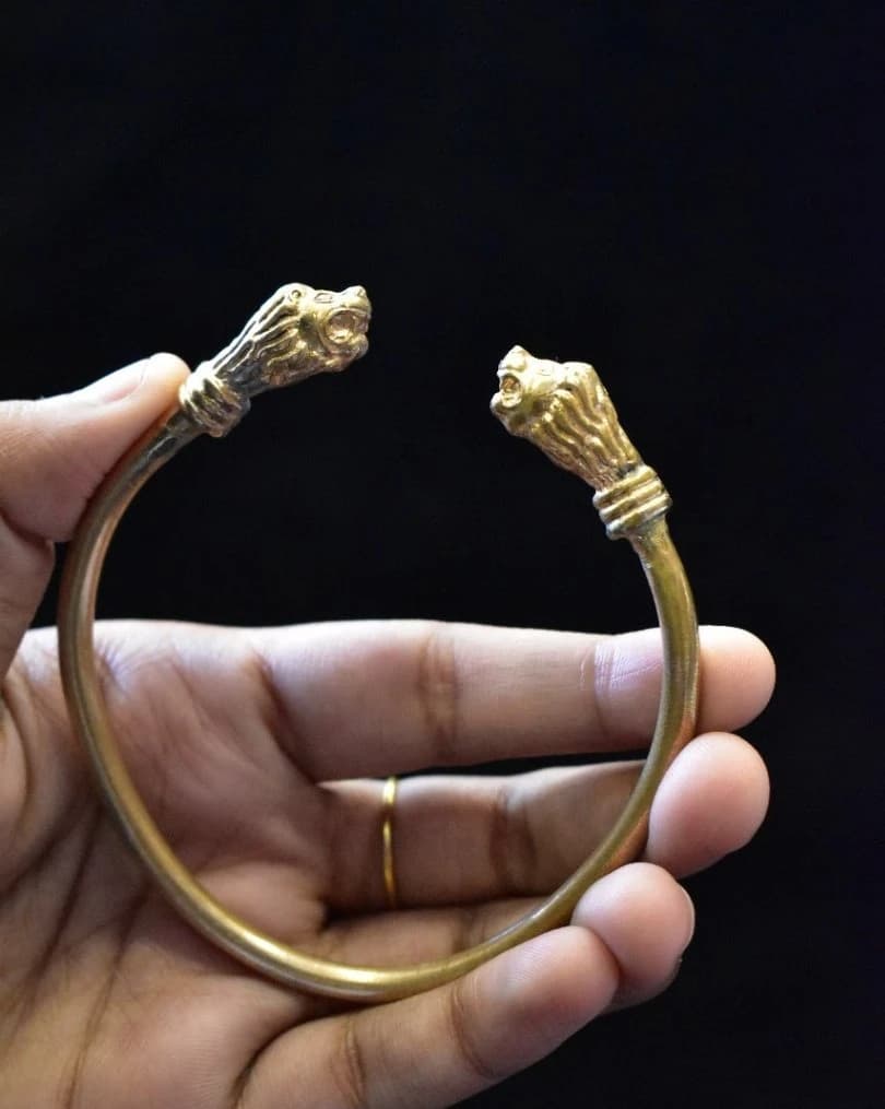 Lion Bracelet model 2, ஐம்பொன் சிங்கம் காப்பு, పంచలోహం సింహం బాల్ కడియం, പഞ്ചലോഹം ലയൺ ഇടിവള 