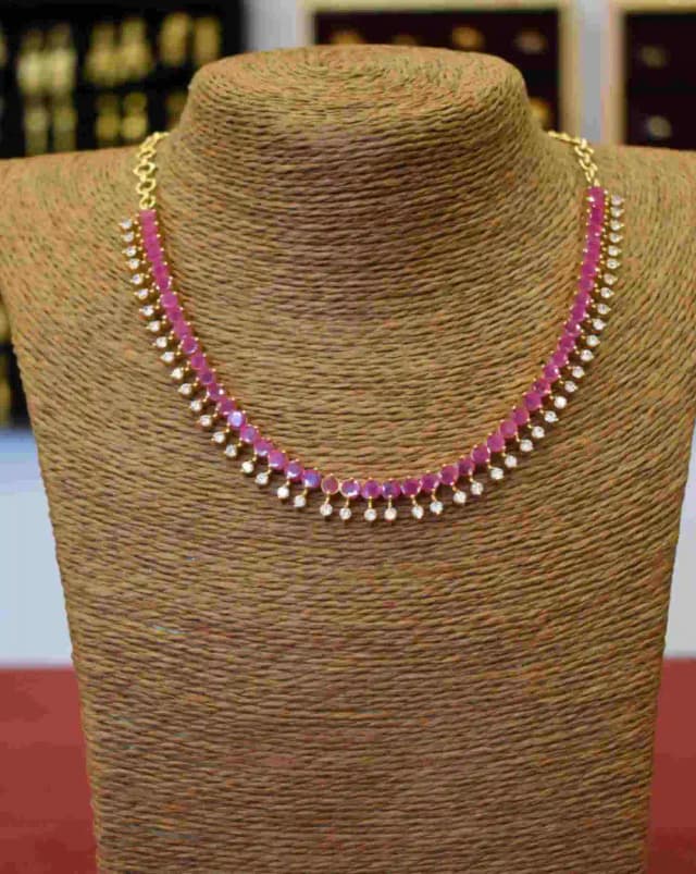 Ruby and White Stone Necklace, ஐம்பொன் ரூபி மற்றும் வெள்ளை க...